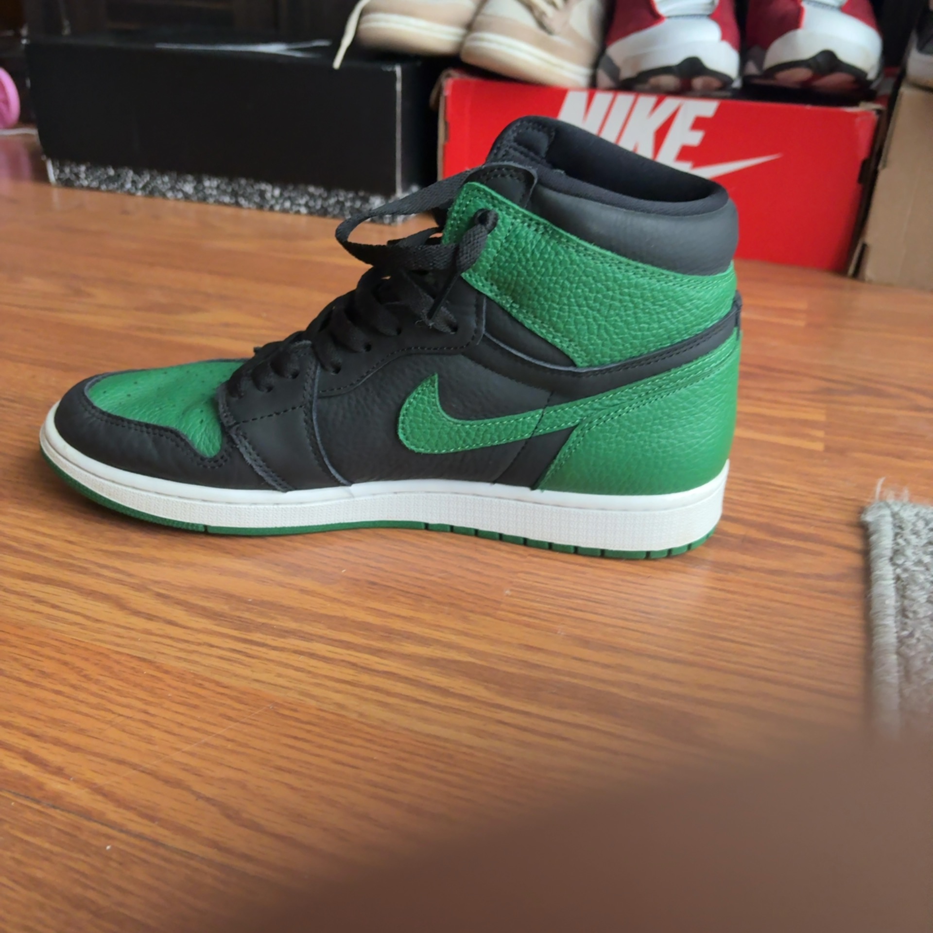 fake jordan 1 pine green 2.0