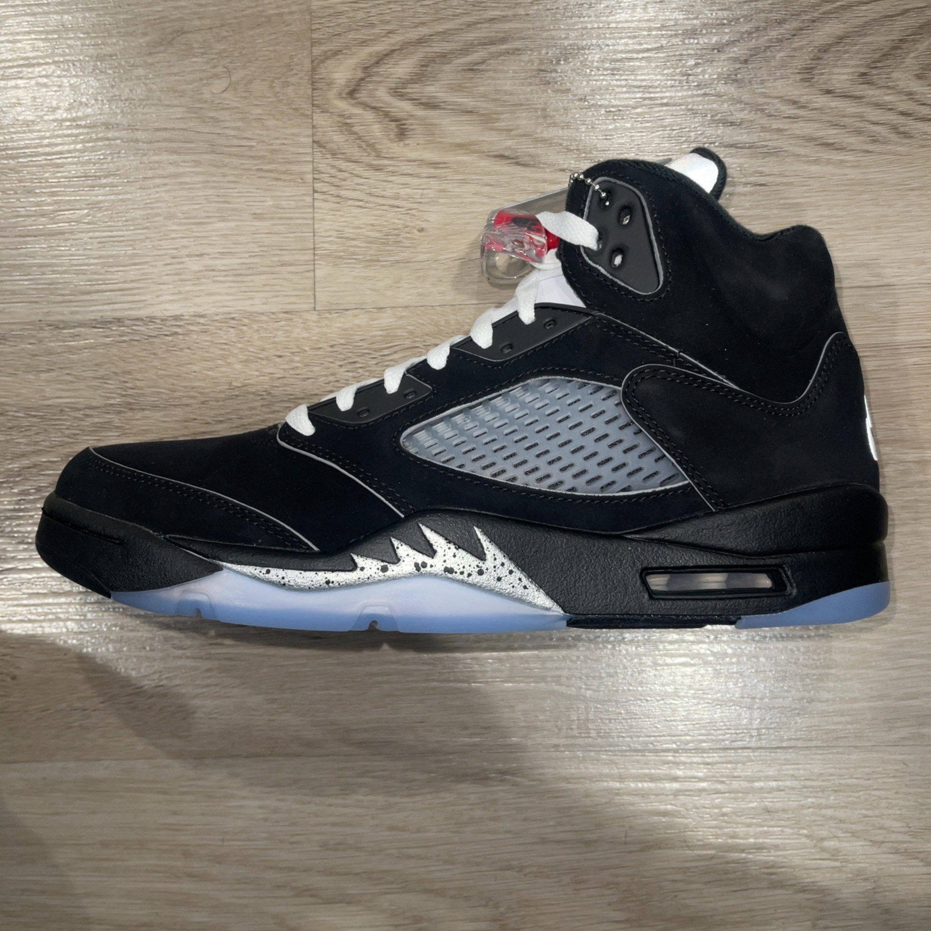 white cement 5 on feet